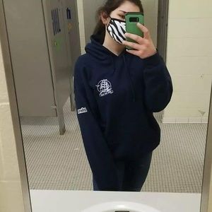 Meet your Posher, Selena